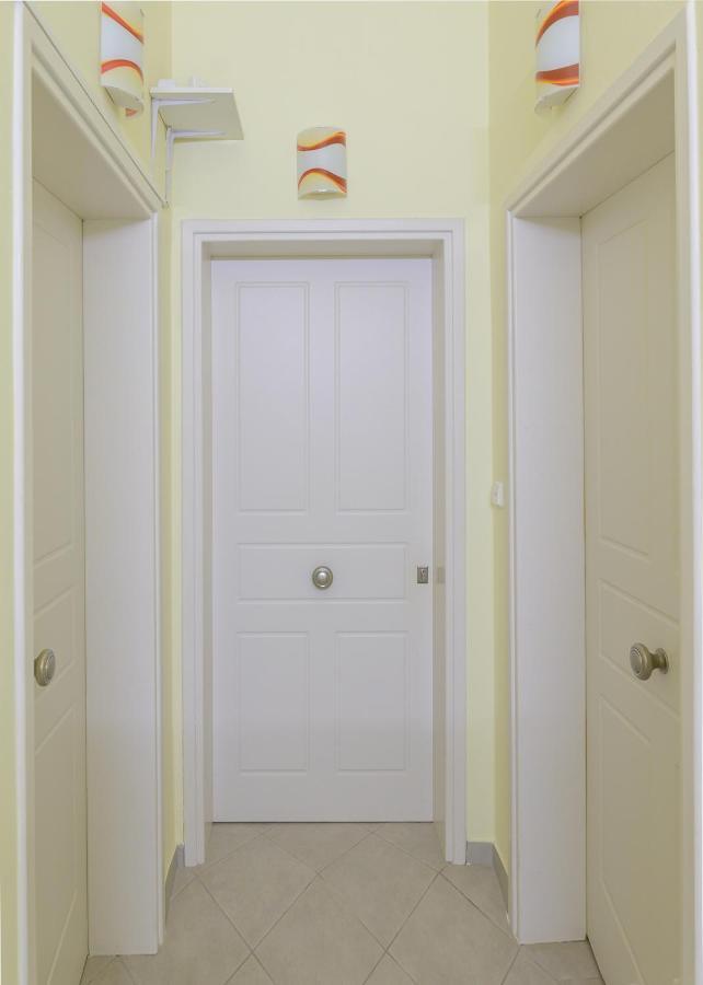Peaceful Corner Apartment Preveza Luaran gambar